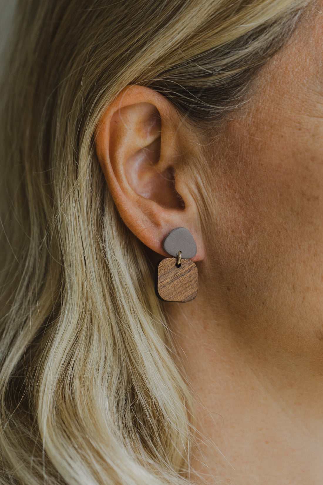 CARLA - triangular polymer clay earrings in purple-grey with rectangular wooden pendant