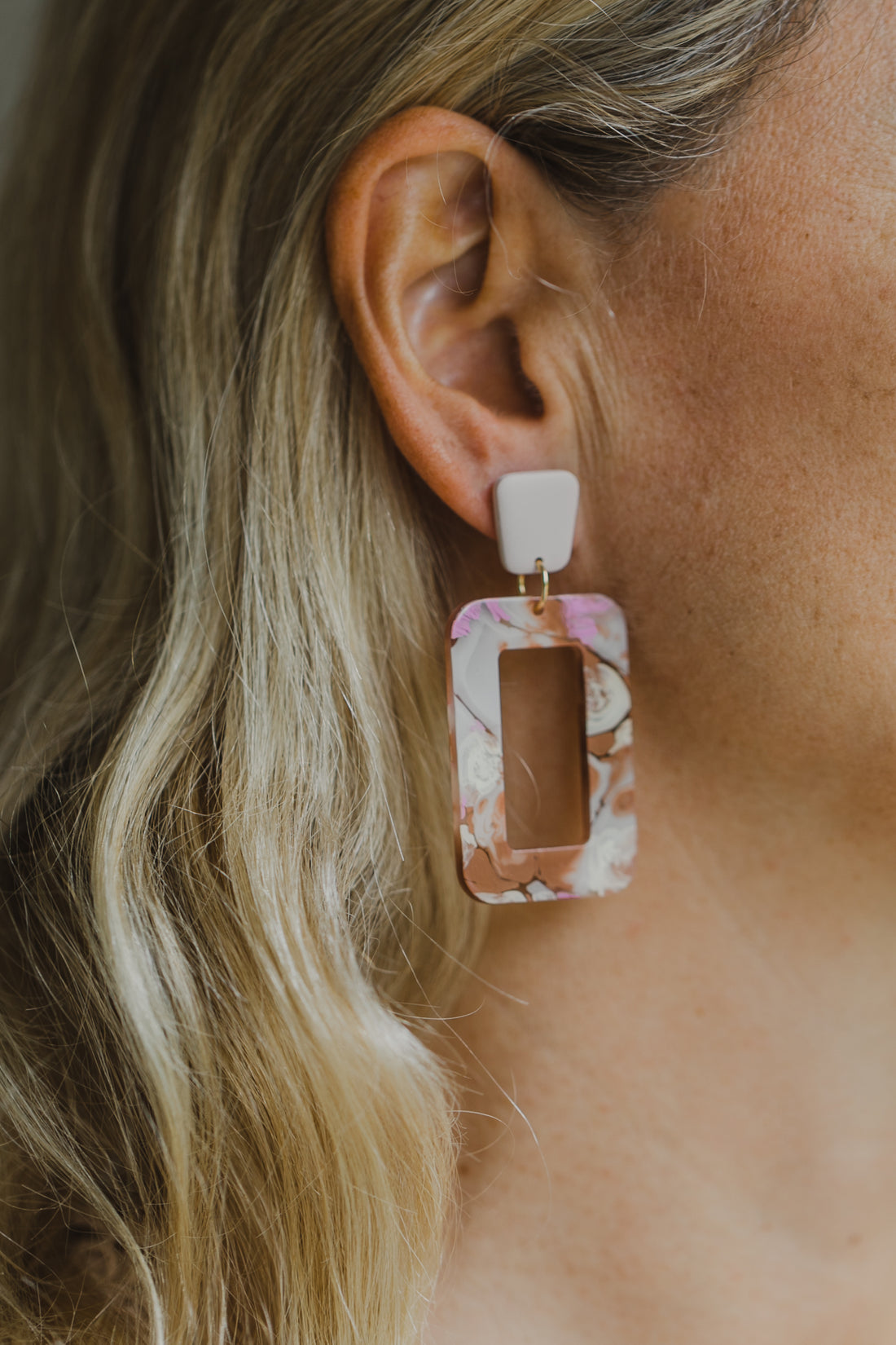 große eckige leichte pink braune Ohrringe