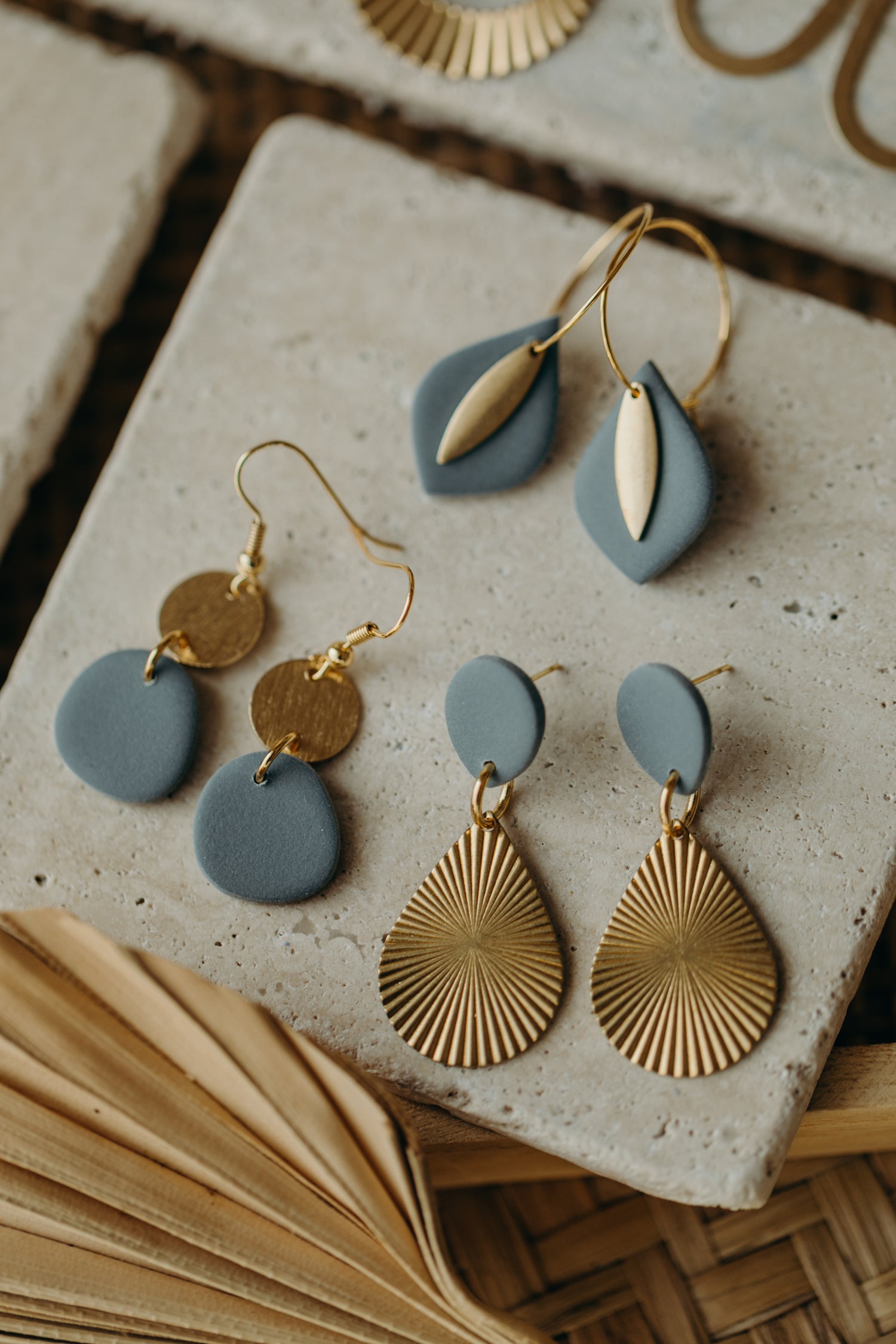 PIA - Hoop earrings with drop polymer clay and brass pendant