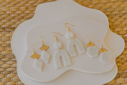 MARJA - small drop earrings gold