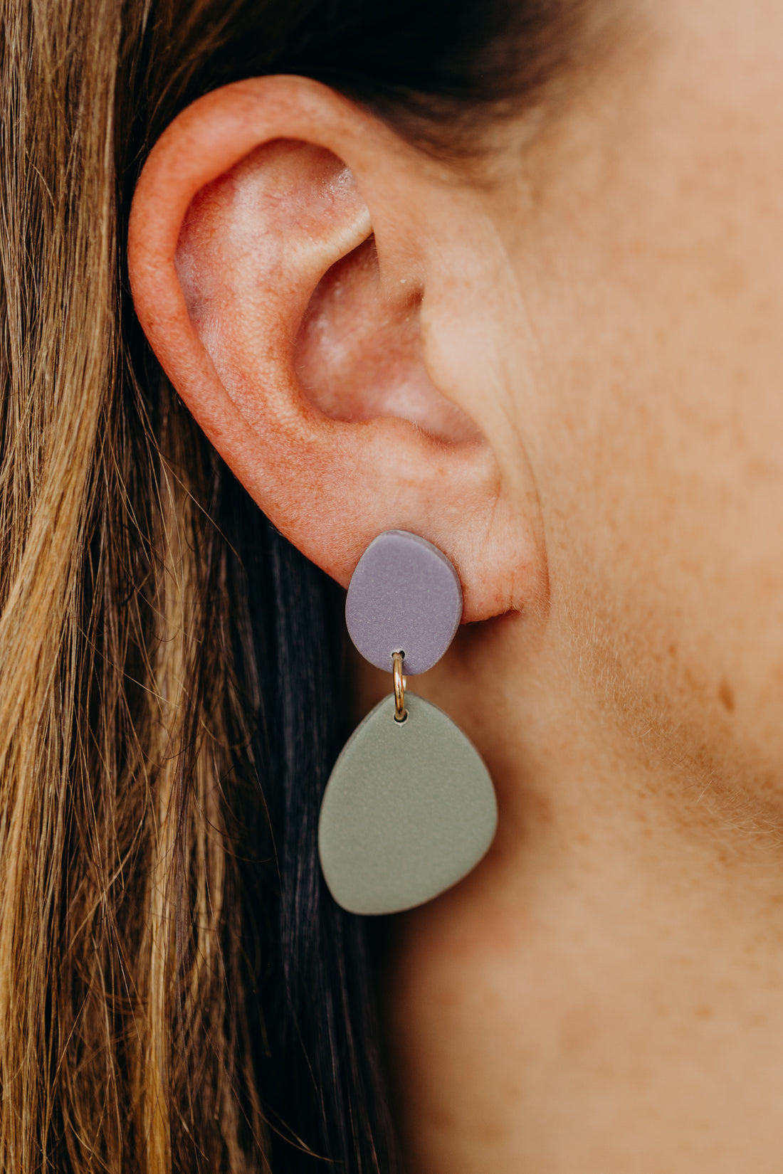 MINU - oval earrings made of polymer clay in cool colors