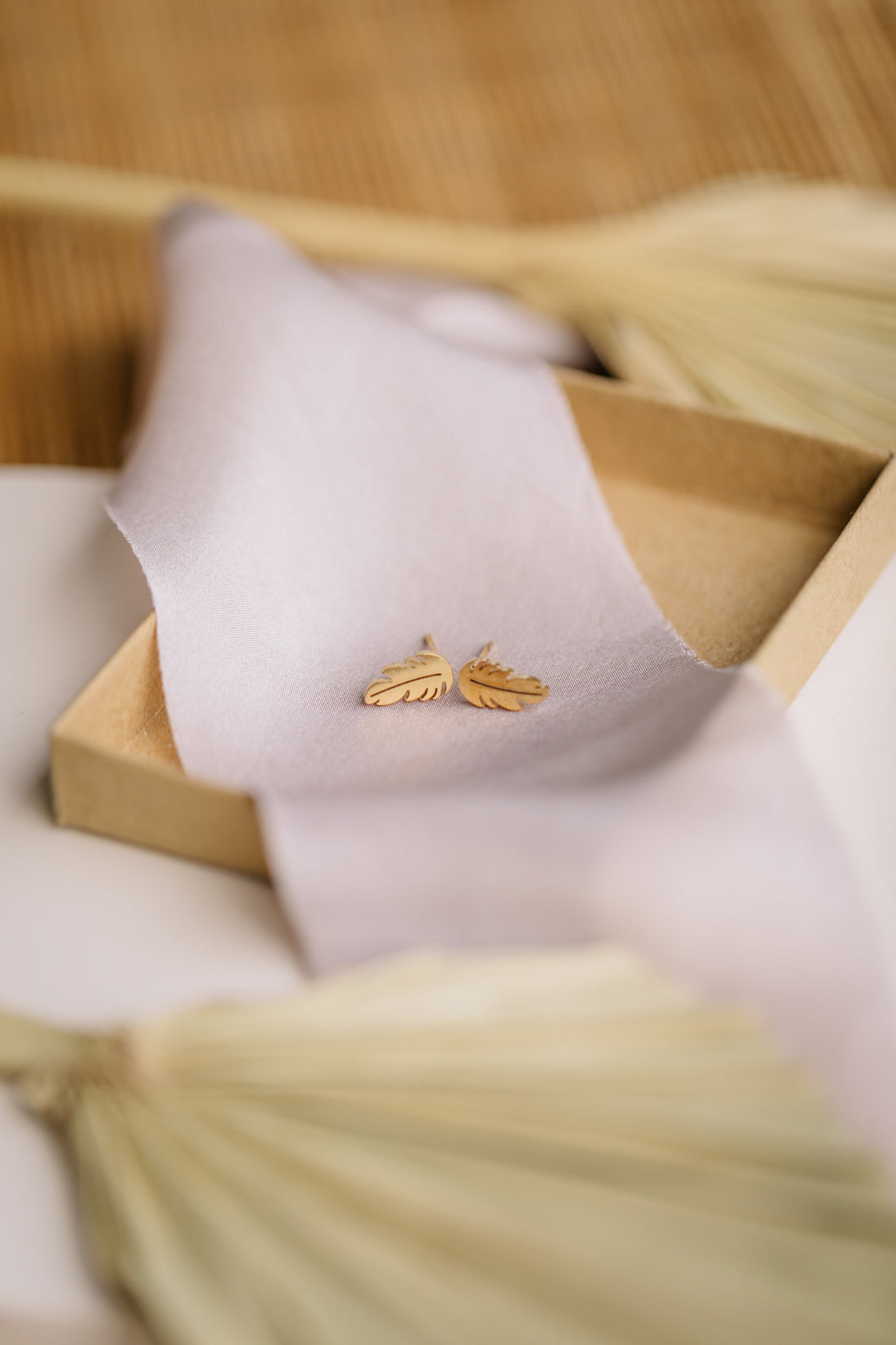 small leaf earrings
