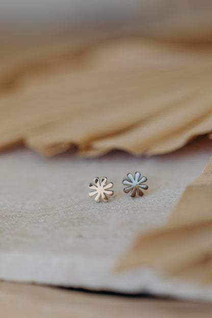 Ohrstecker Mini Blume (silber)