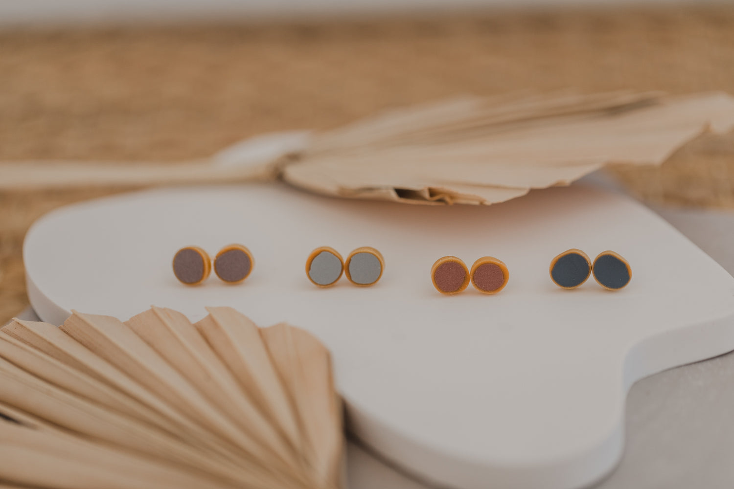 MALVA - small round two-tone earrings