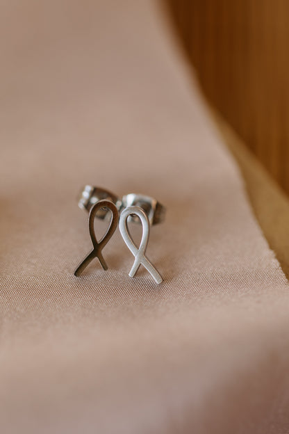 stud earrings elongated bow