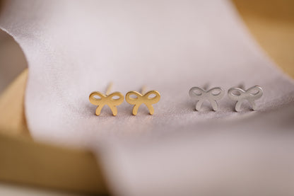 Bow earrings
