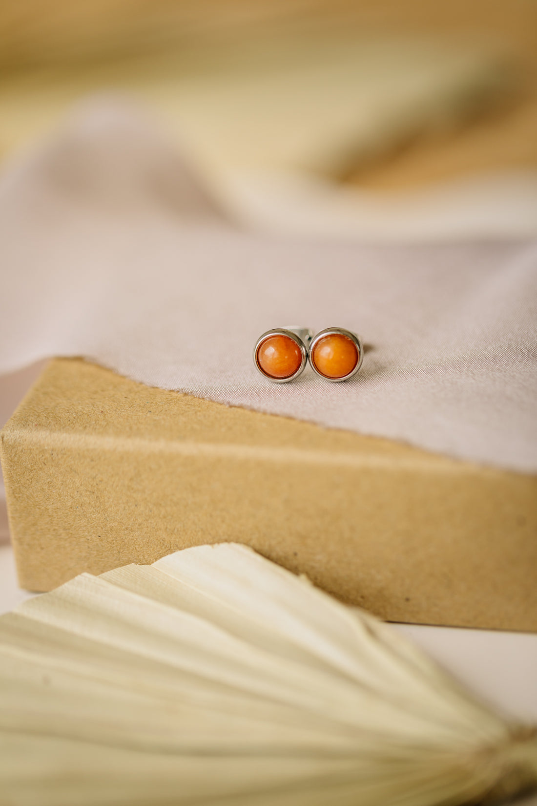 green aventurine gemstone earrings (6 mm)
