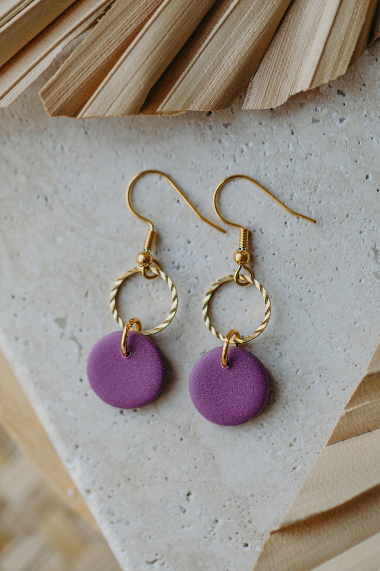 PIPPA - Polymer Ton Ohrring in Misty Mauve