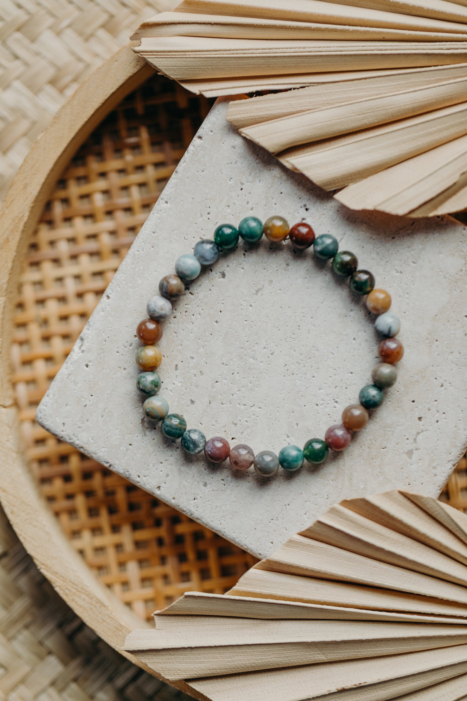 Bracelet with colorful agate gemstone beads
