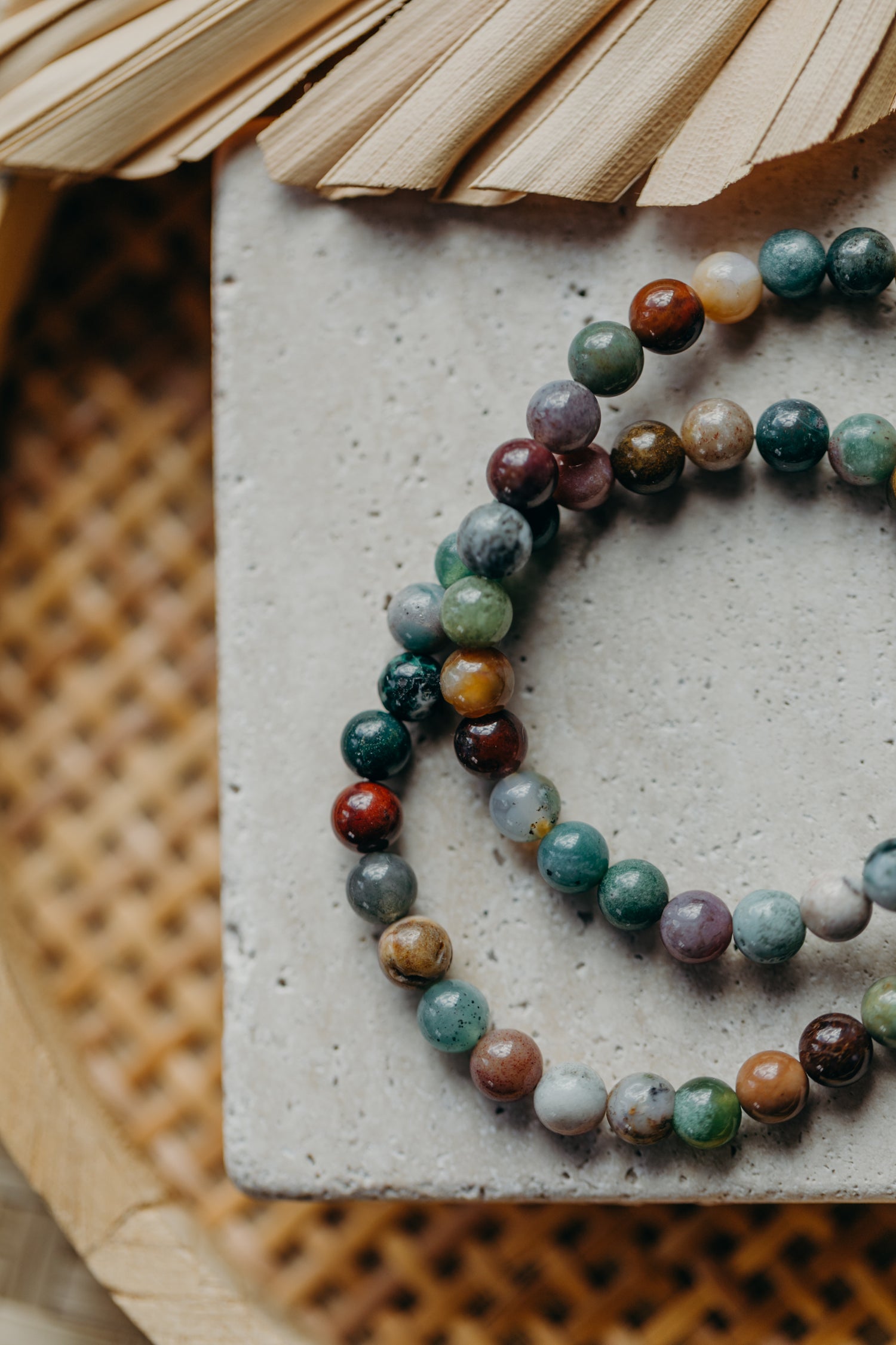 Bracelet with colorful agate gemstone beads