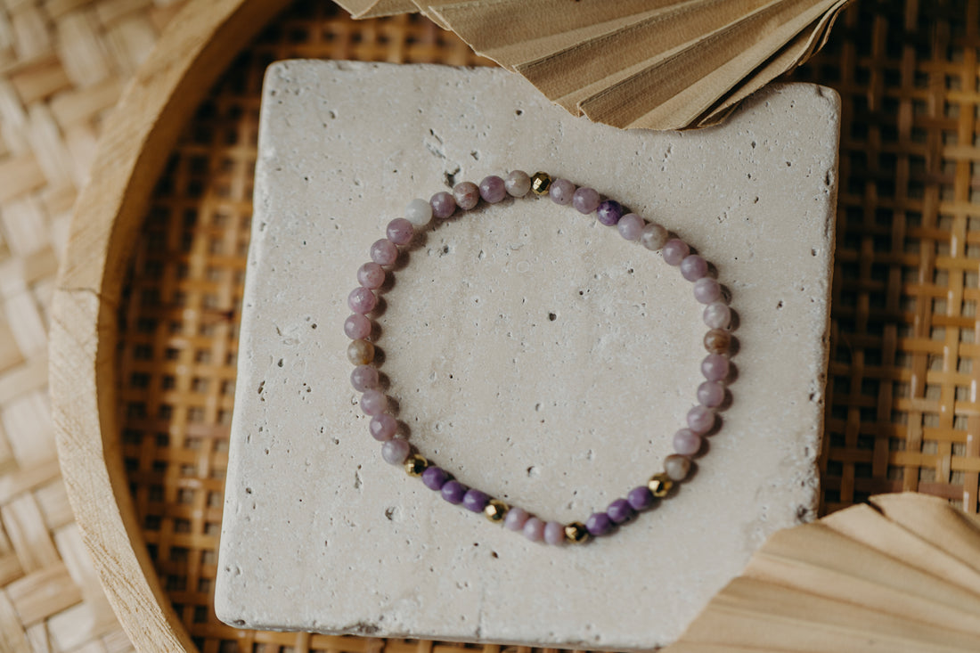 Armband lila Jade und lila Glasperlen
