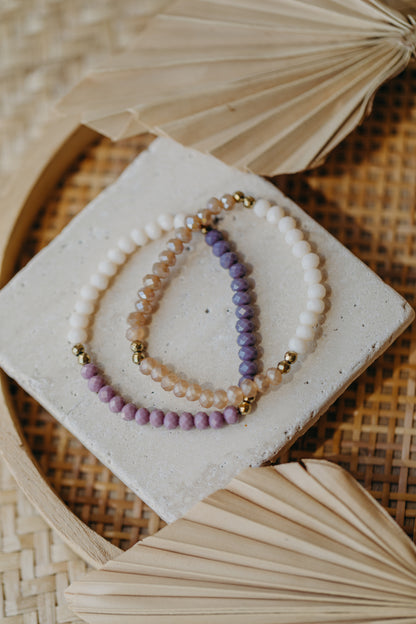two-tone glass bead bracelet blue &amp;amp; cream