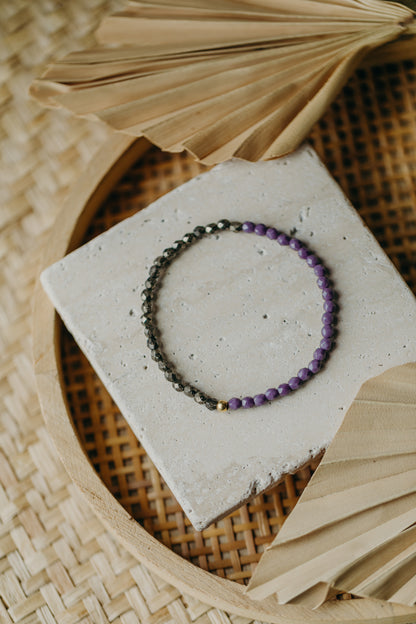 two-tone glass bead bracelet blue &amp;amp; cream