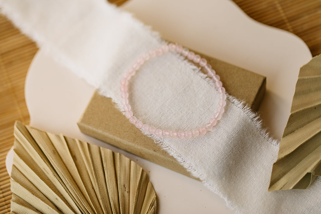 Armband mit Rosenquarz Edelstein Perlen