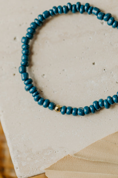 Dunkelblaues  Perlenarmband