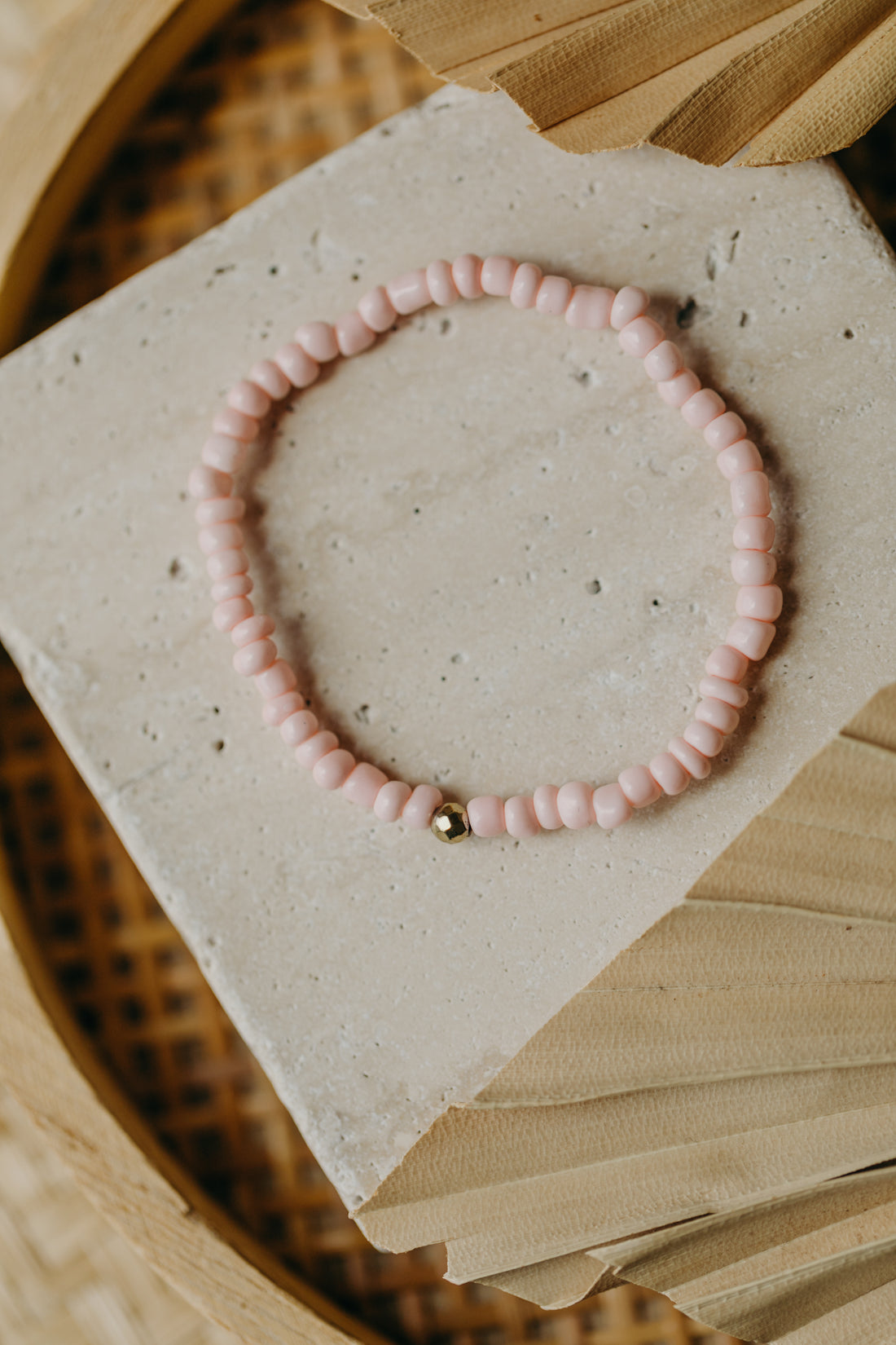 two-tone glass bead bracelet blue &amp;amp; cream