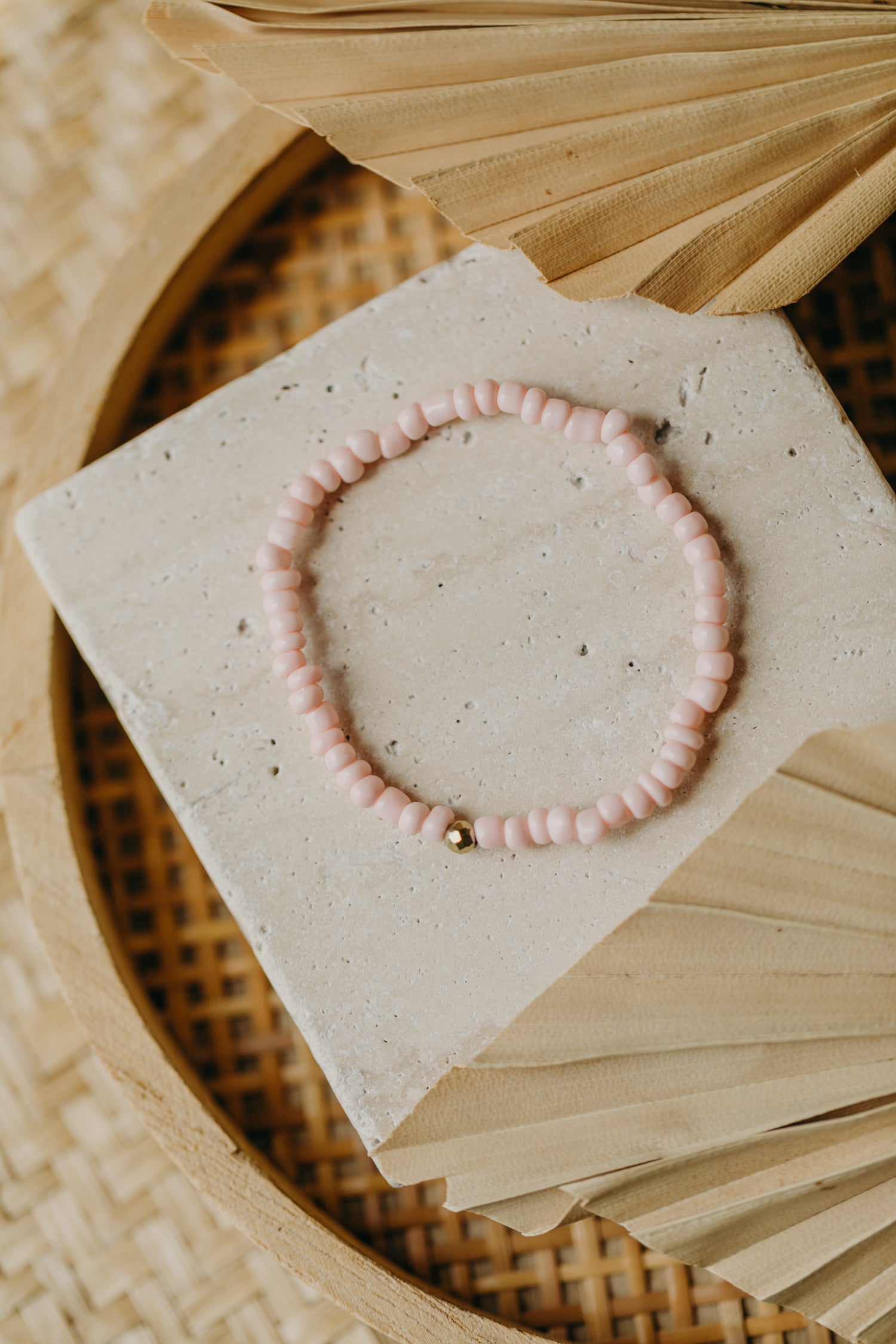 two-tone glass bead bracelet blue &amp;amp; cream