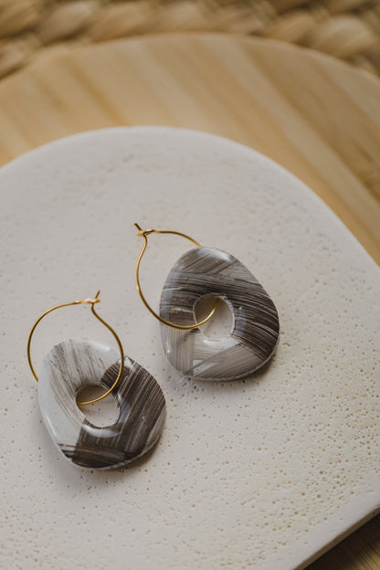 MARJA - small drop earrings gold