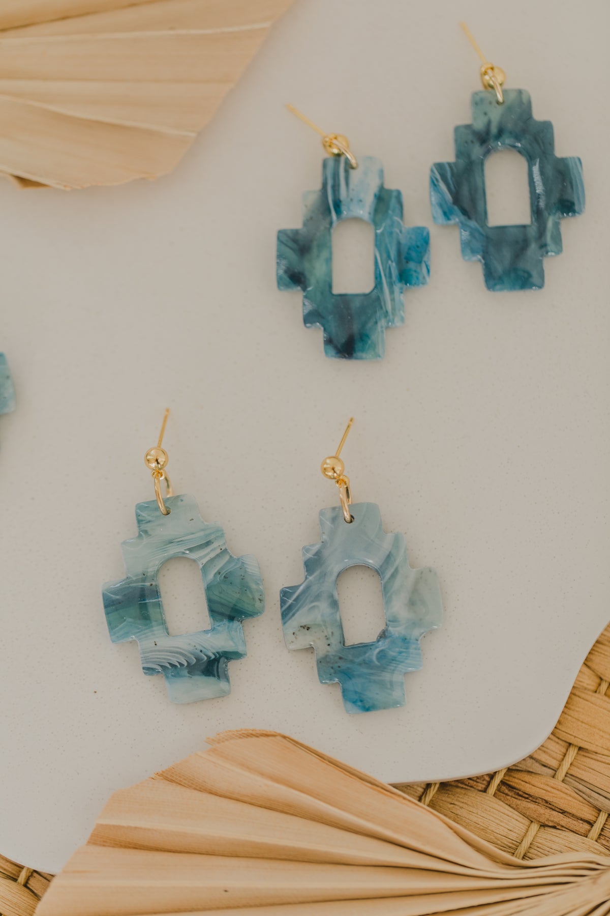 MOLLY - blaue gemusterte Statement Ohrringe aus Polymer Ton