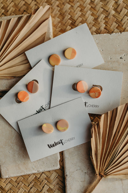 TAYA - runde Ohrstecker aus Polymer Ton in Gelb, Rosa und Orange