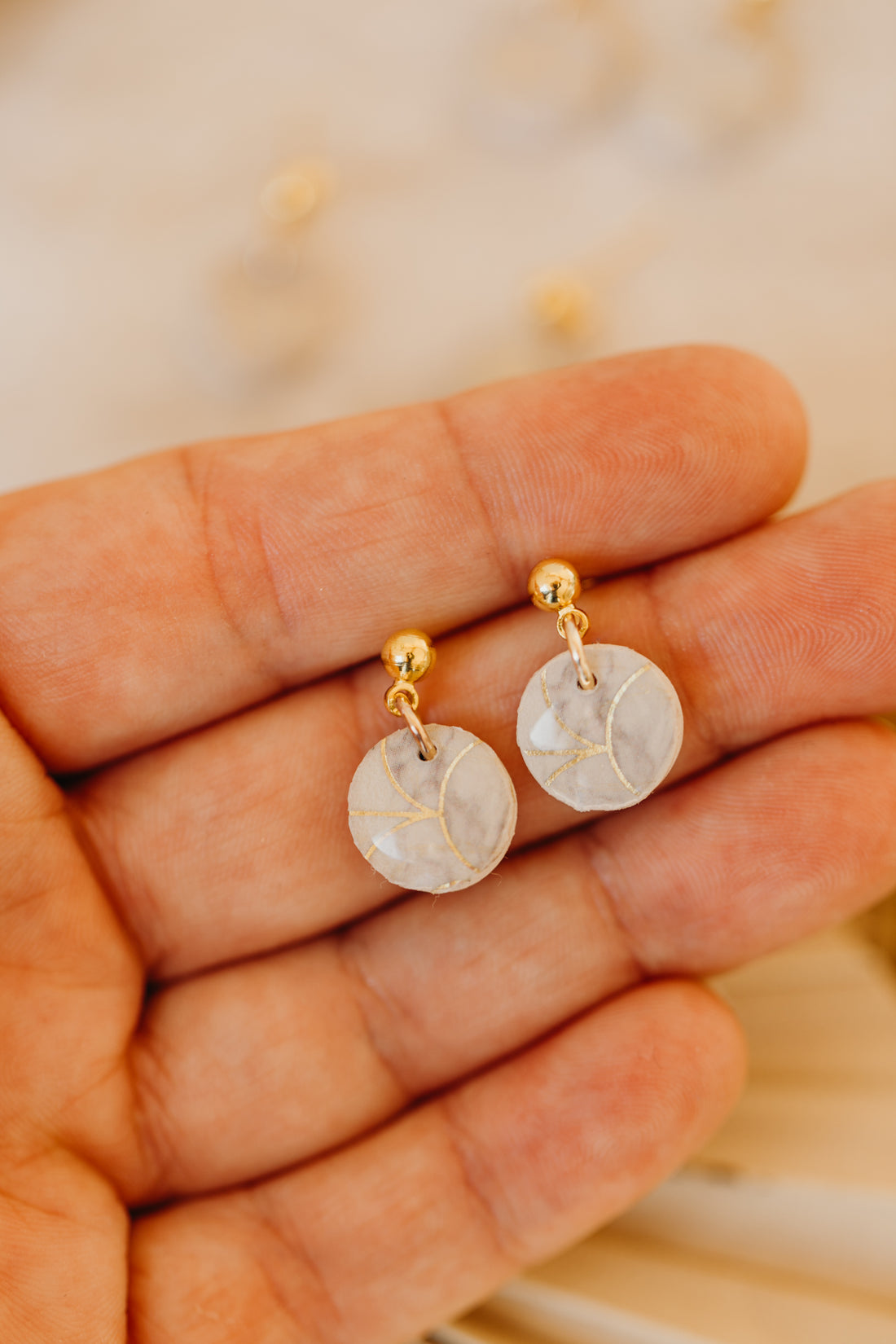 HELEN - small round white polymer clay earrings