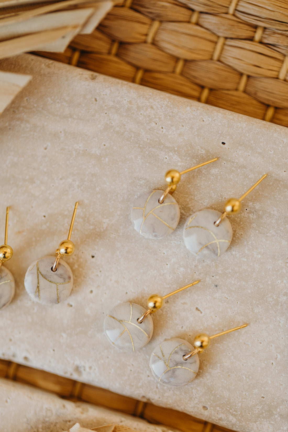 HELEN - small round white polymer clay earrings