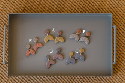 NOMI - small drop earrings in bright colors