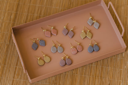 NOMI - small drop earrings in bright colors