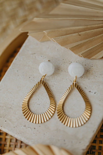 ALMA - Polymer Ton Ohrring in weiß-transparent