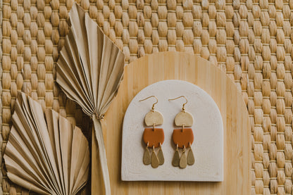 MARJA - small drop earrings gold