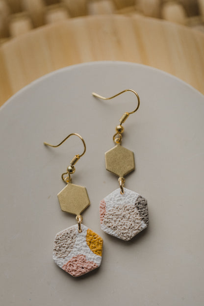 Bunte secheckige Terrazzo Ohrringe aus  Polymer Ton