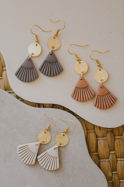 MARJA - small drop earrings gold