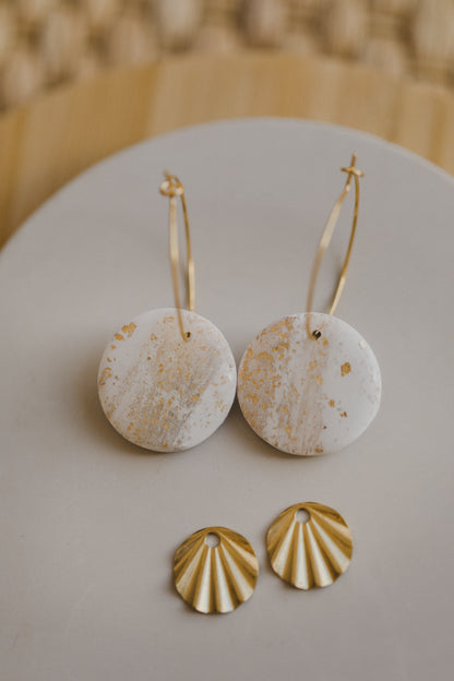 NABA - Creole mit weißem Anhänger aus Polymer Ton &amp; Messing