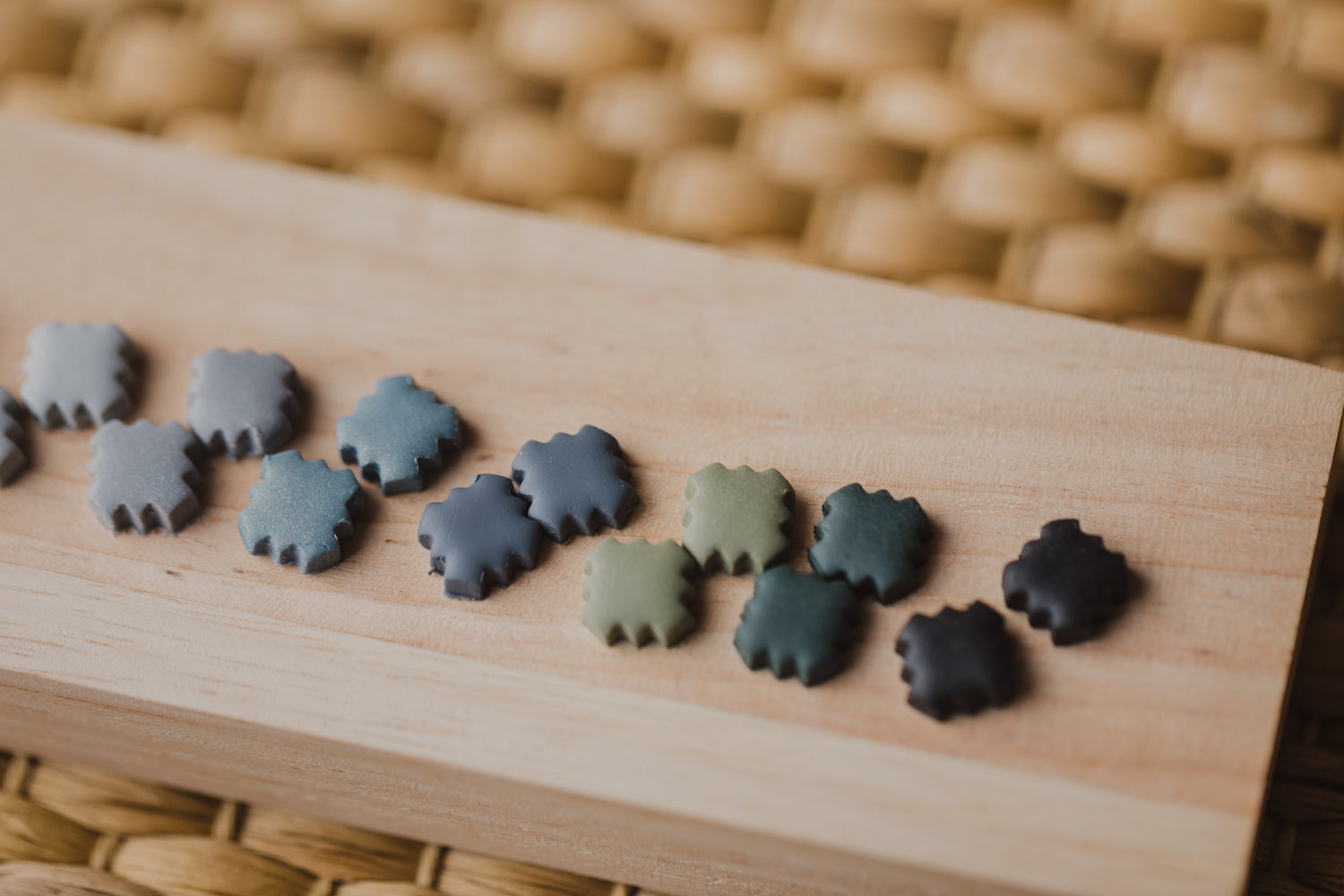 DANI - kleine Ohrstecker aus Polymer Ton