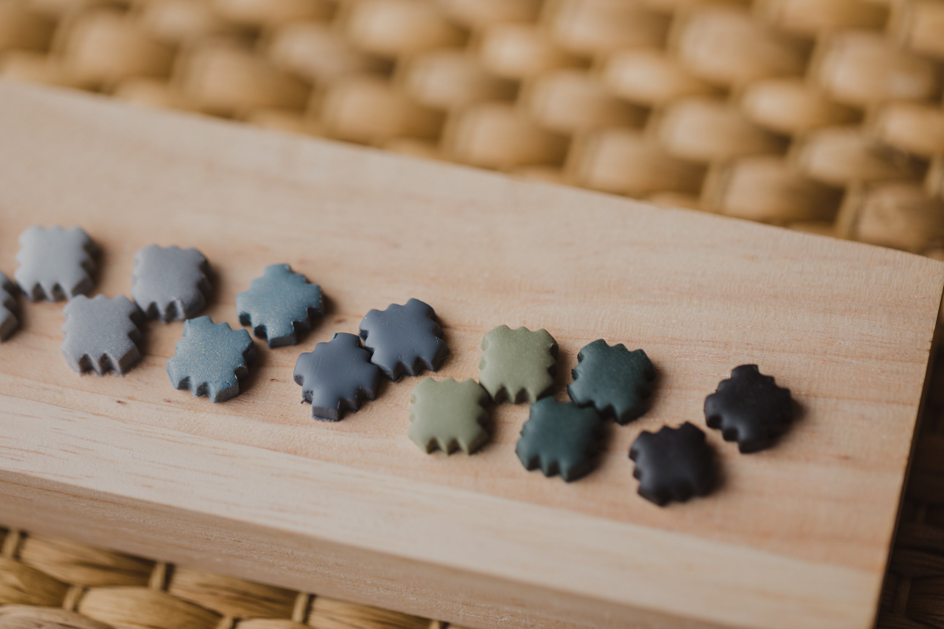 DANI - kleine Ohrstecker aus Polymer Ton