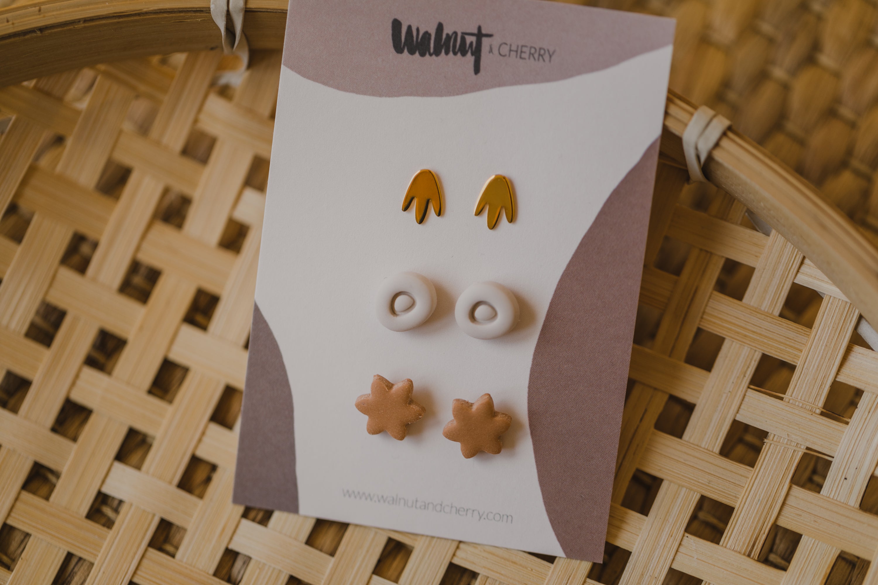 YUNA - small round earrings made of polymer clay in bright colors