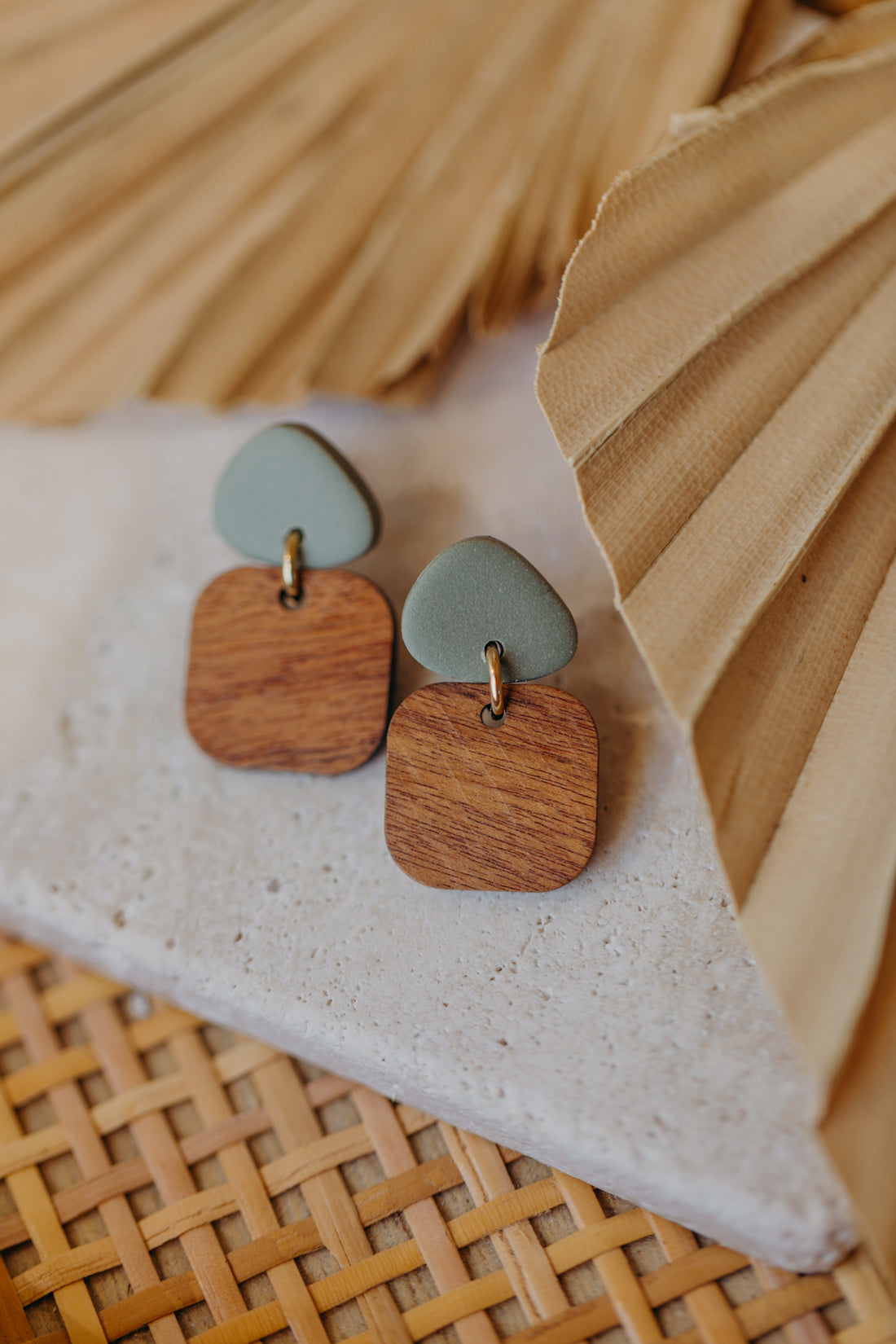 CARLA - triangular polymer clay earrings in eucalyptus green with rectangular wooden pendant