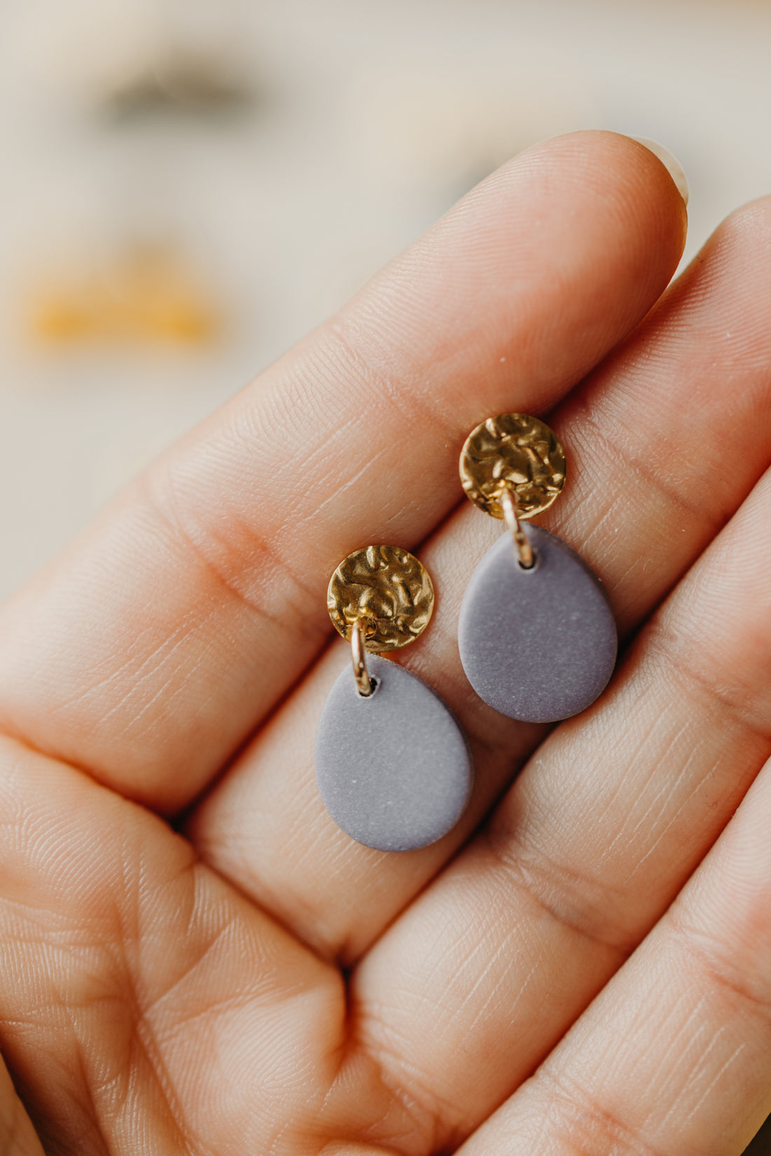 MARJA - small drop earrings gold