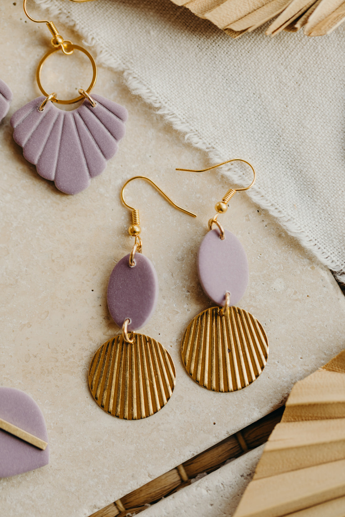 Polymer Ton Ohrringe in der Farbe Helles Lila