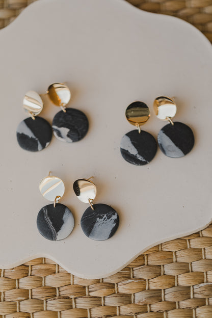 YUNA - small round earrings made of polymer clay in bright colors