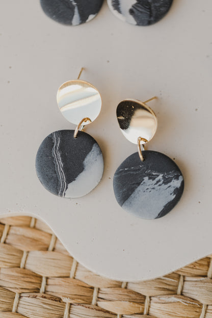 YUNA - small round earrings made of polymer clay in bright colors