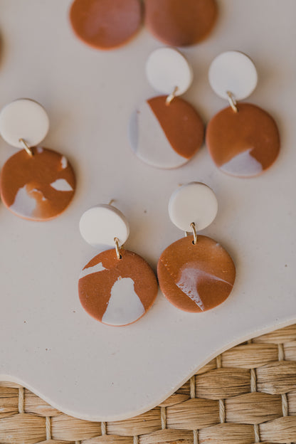 YUNA - small round earrings made of polymer clay in bright colors