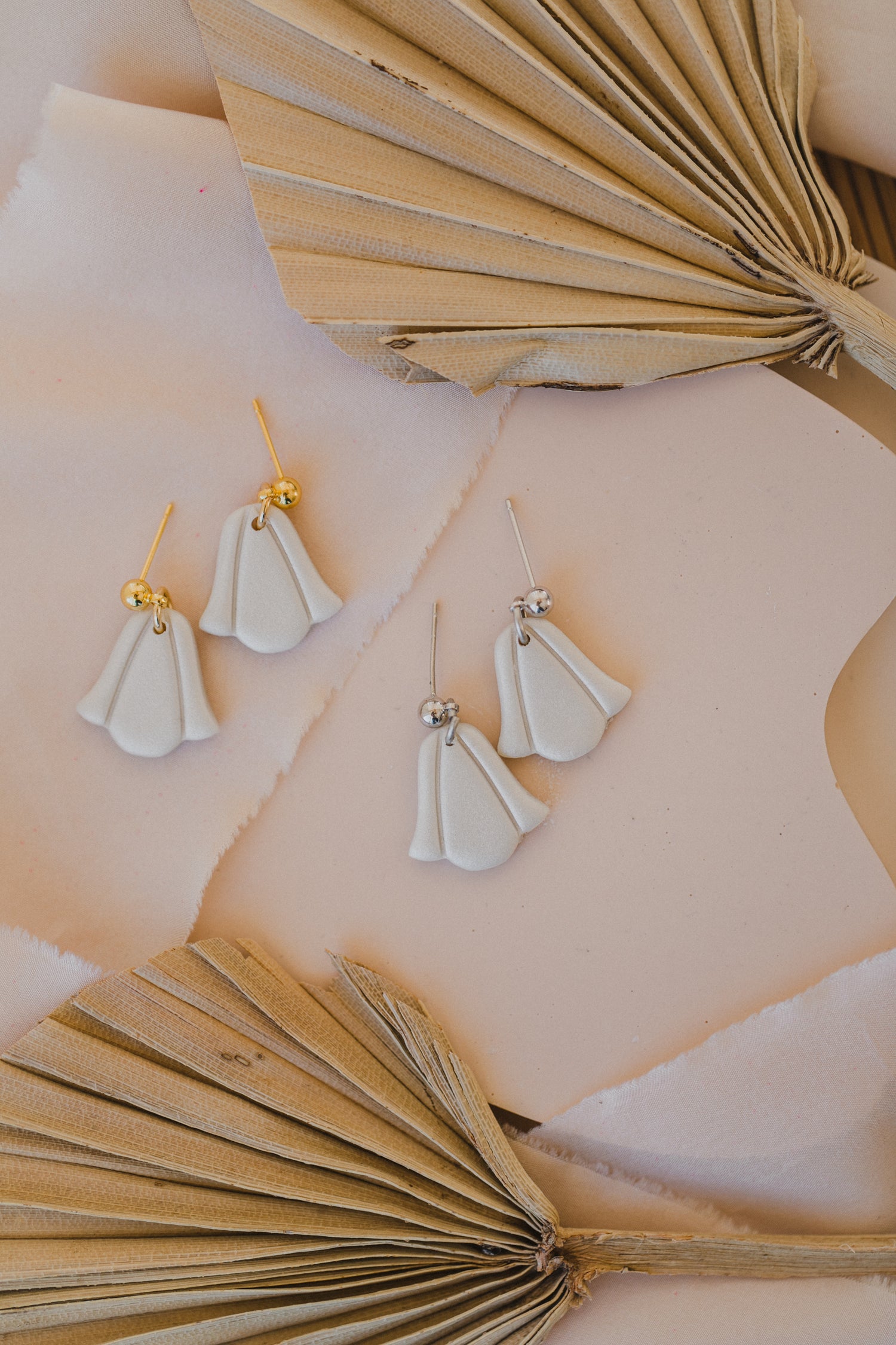 TULIP -  glänzende Tulpen Ohrringe aus Polymer Ton