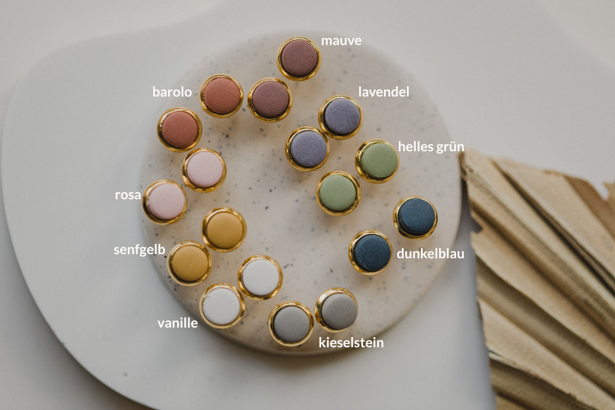 STELLA - kleine runde bunte Ohrstecker goldfarben