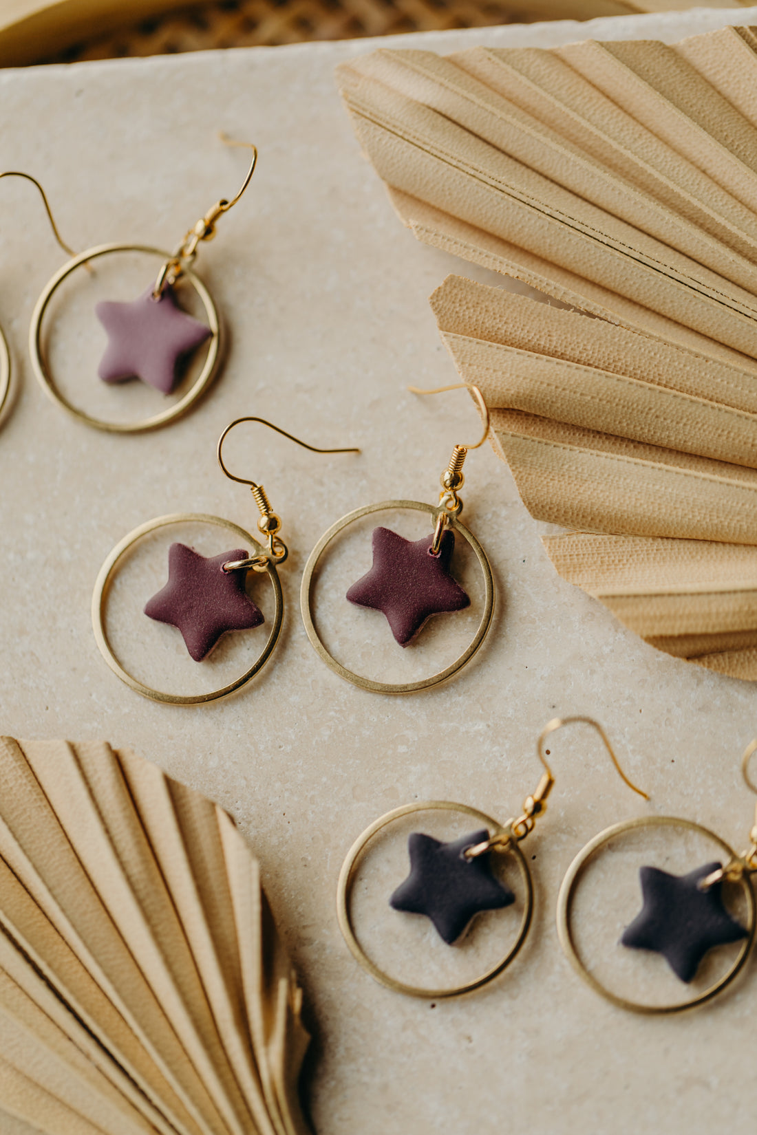 ALANIS - Polymer clay earrings star in berry tones