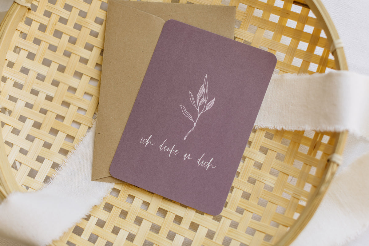 Postkarte "Ich denke an Dich" in Lila