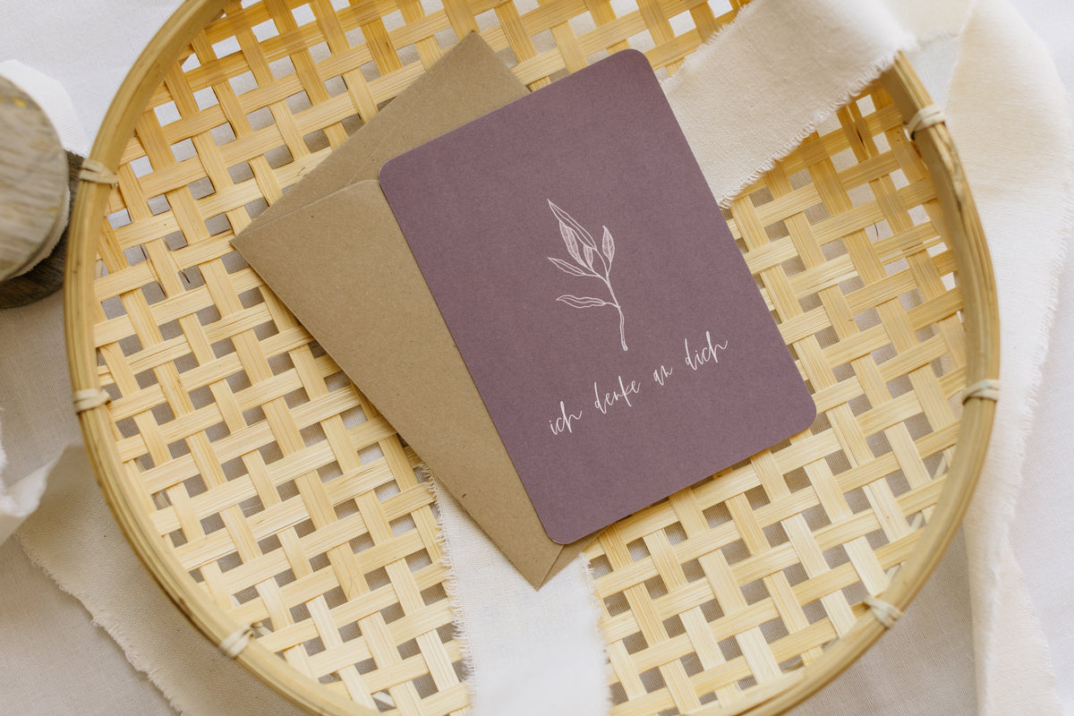 Postkarte "Ich denke an Dich" in Lila