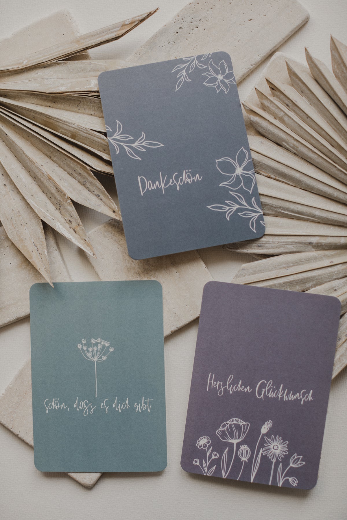 Postkarte "Dankeschön" in dunklem Blau