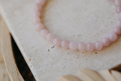 Armband mit rosa Quarz Edelstein Perlen