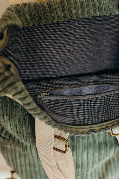 Grüner Cord Rucksack Shopper MUSGO mit Reißverschluss